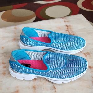 Skechers Performance Womens Go Walk 3 Super Breathe Walking Shoe